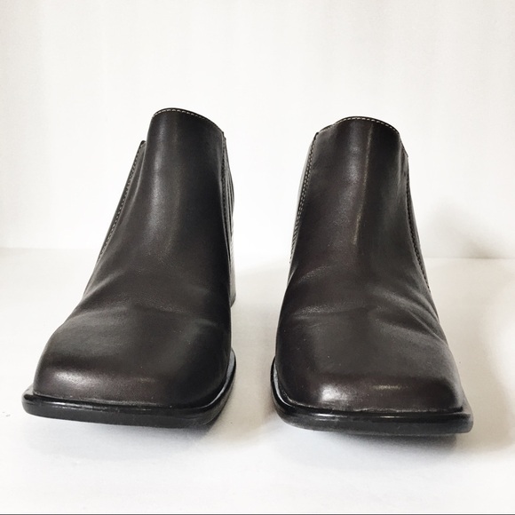 Clarks Dark Brown Leather Ankle Boots Booties - Picture 2 of 14